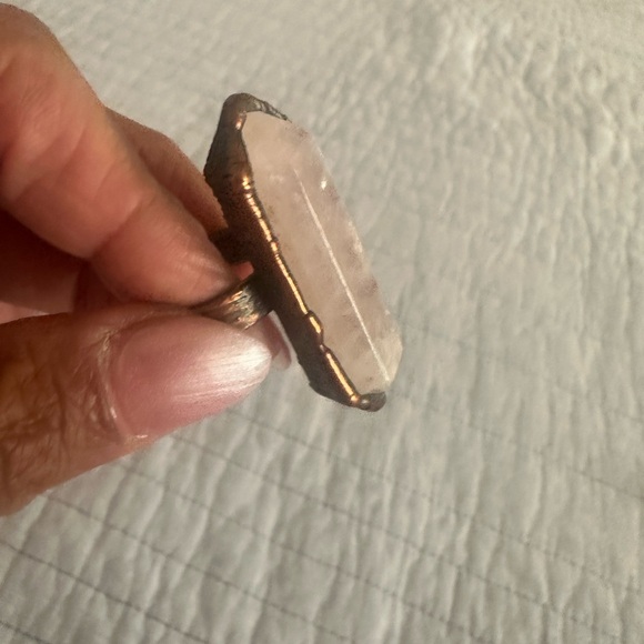 Pink Rose Quartz Crystal Point Ring - Picture 4 of 5